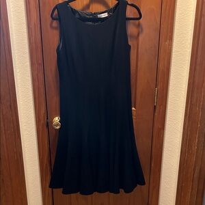 Calvin Klein Black Sleeveless Flared Midi Dress